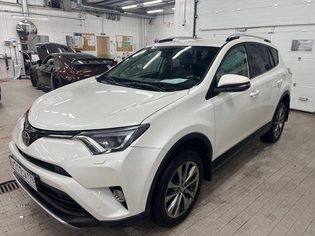 RAV4 Престиж Safety 2.5 AT 4WD (180 л.с.)